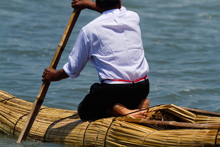 perou huanchaco totora