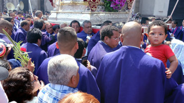 procession senor de los milagros