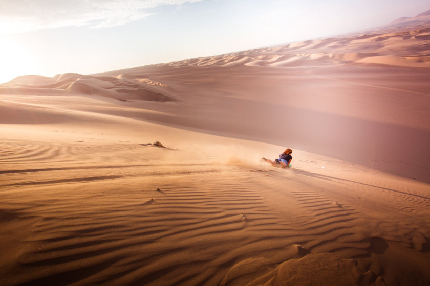 sandboard dans le désert péruvien