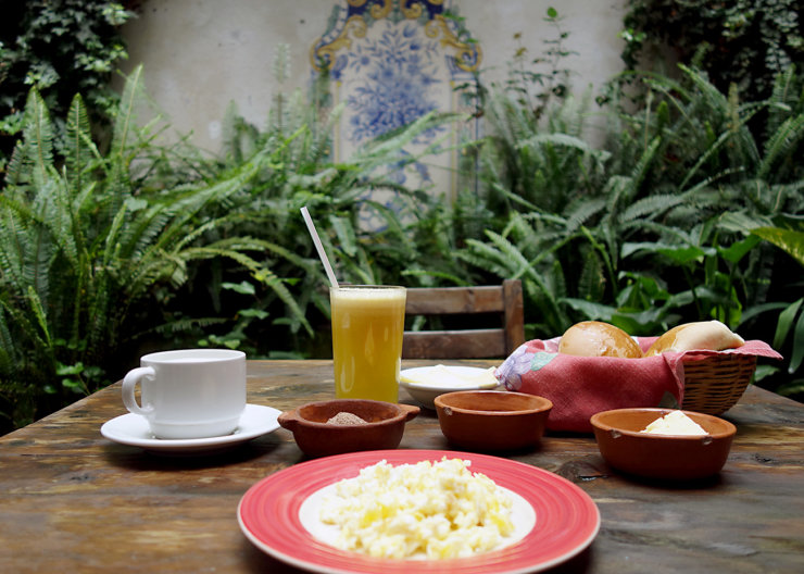 petit dejeuner hotel otavalo