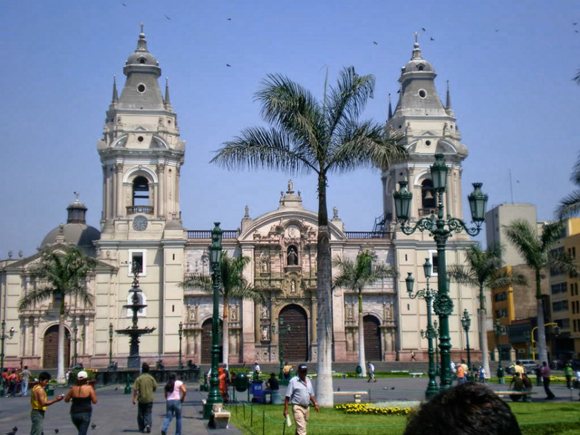 plaza de armas lima