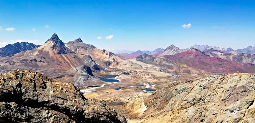 rainbow mountain lima