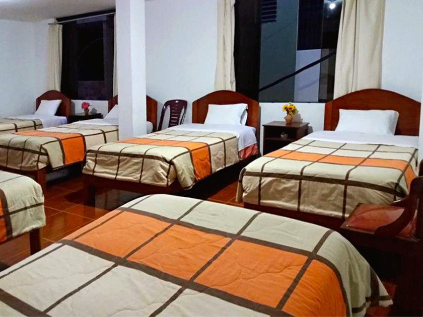 aguas calientes hotel cataris house